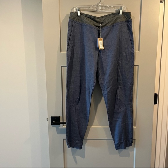 NWT Patagonia Large Womens Hampi Rock Climbing Pants Dolomite Blue Elastic Cuff - Picture 2 of 6
